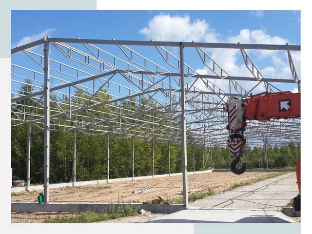 Строительство конюшен в Медногорск от 610 руб. под ключ